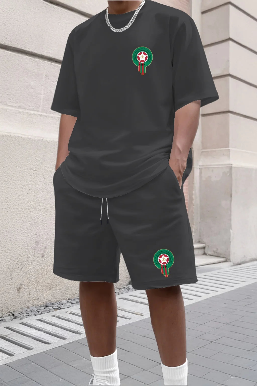 Ensemble deux pièces décontracté et tendance pour jeunes hommes, t-shirt à manches courtes et short imprimés pour l'été